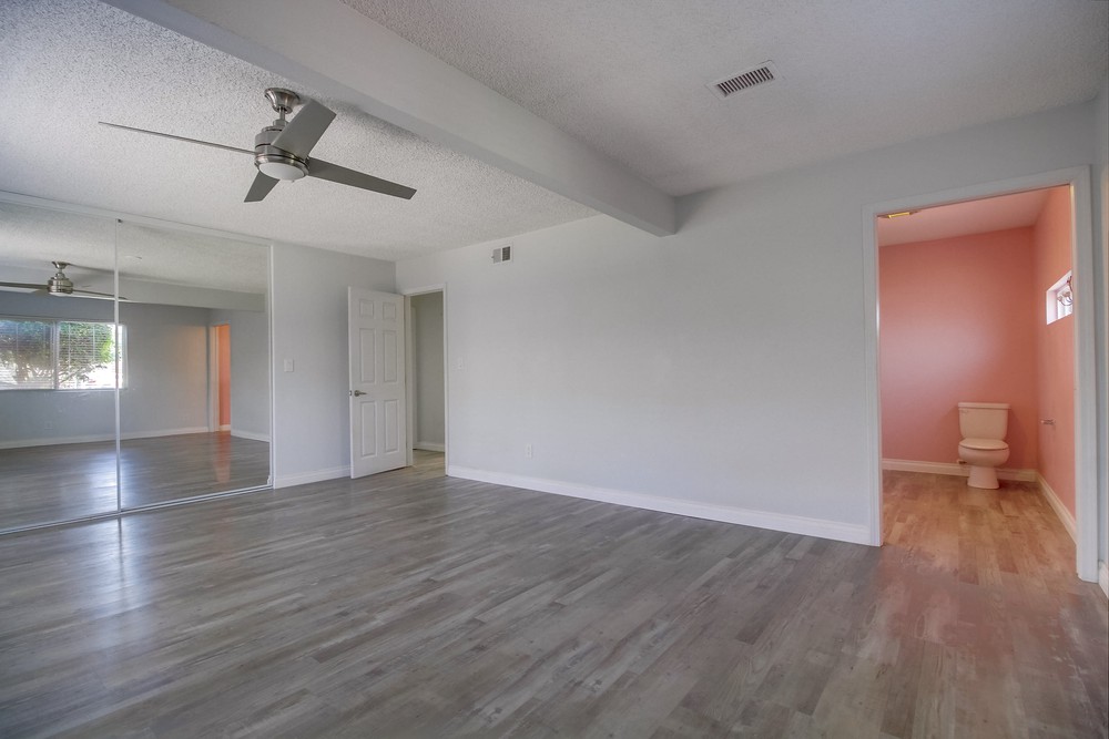 Virtual tour photo 27 of 58 for 1717 Royston Dr