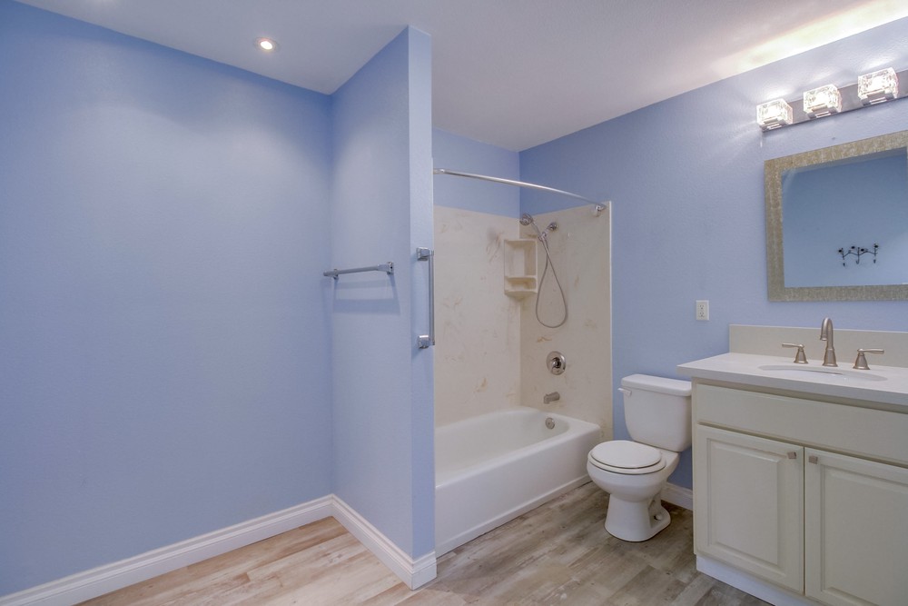 Virtual tour photo 40 of 58 for 1717 Royston Dr
