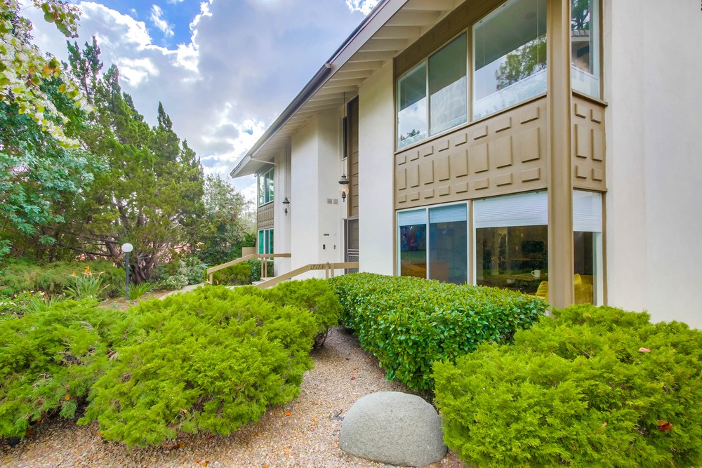 Virtual tour photo 4 of 44 for 17173 Bernardo Center Dr