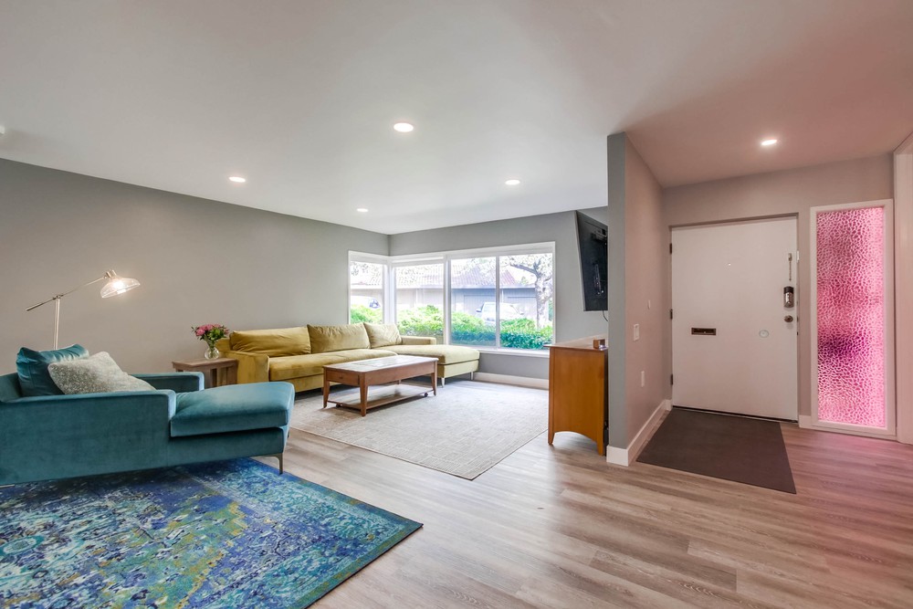 Virtual tour photo 7 of 44 for 17173 Bernardo Center Dr