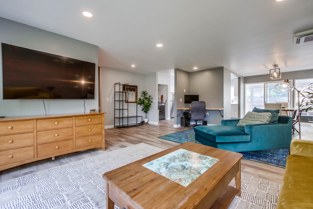 Virtual tour photo 12 of 44 for 17173 Bernardo Center Dr