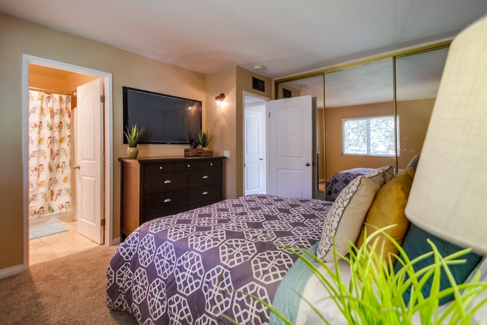 Virtual tour photo 23 of 34 for 17185 W Bernardo Dr #205