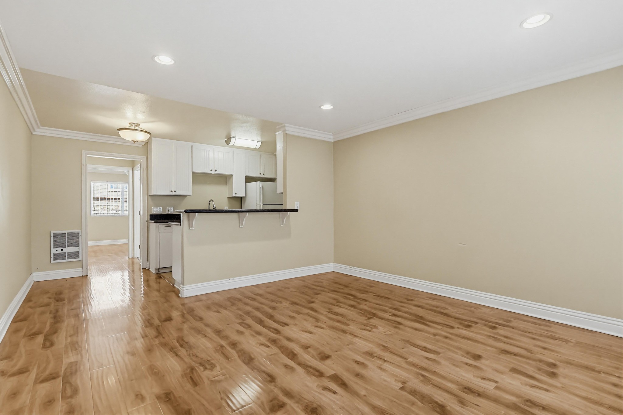 Virtual tour photo 13 of 43 for 1720 Newport Ave