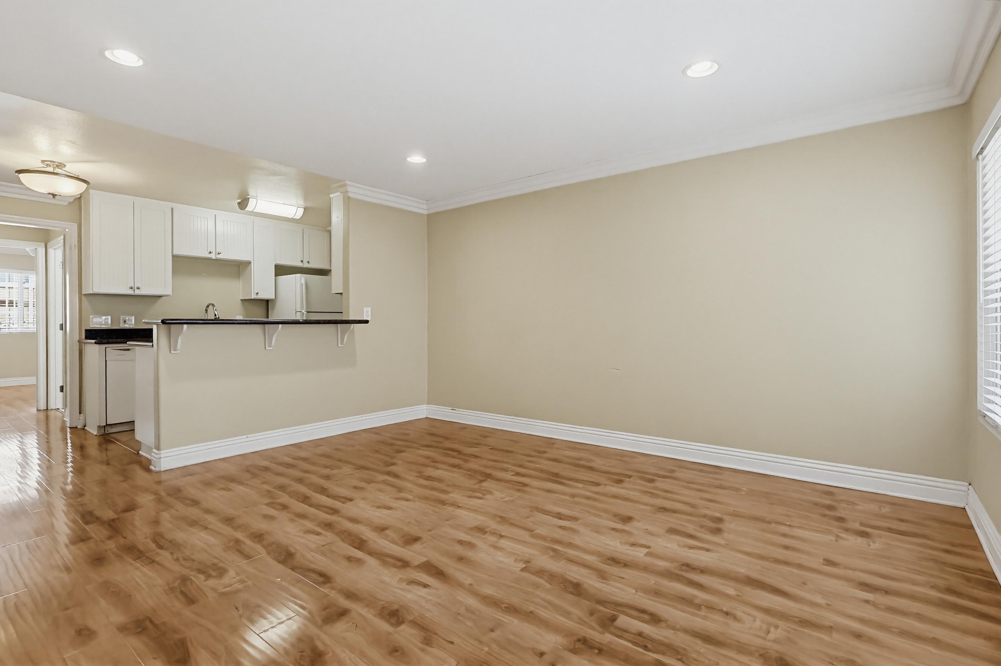 Virtual tour photo 14 of 43 for 1720 Newport Ave