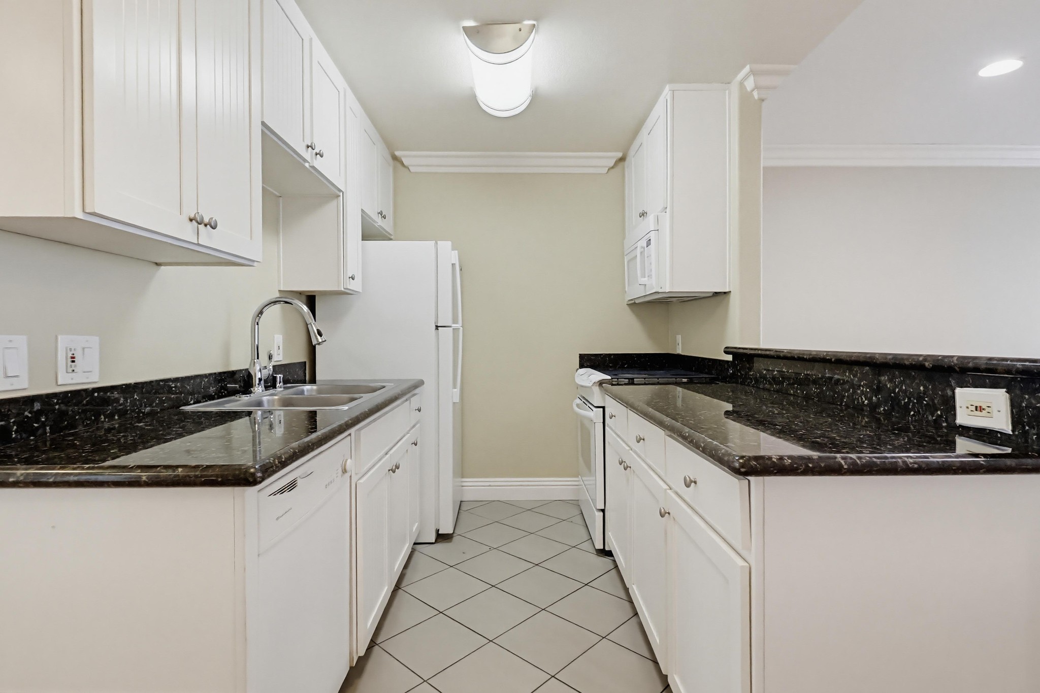 Virtual tour photo 21 of 43 for 1720 Newport Ave
