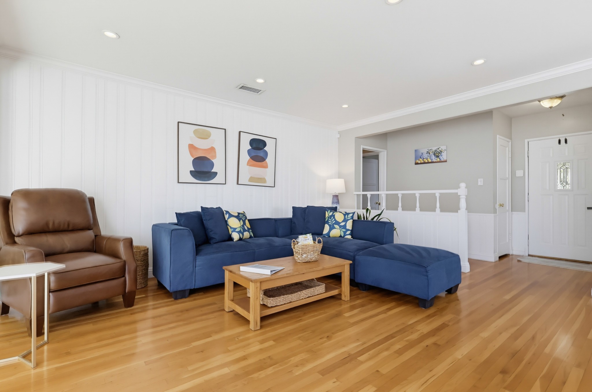 Virtual tour photo 14 of 90 for 17200 Baltar St