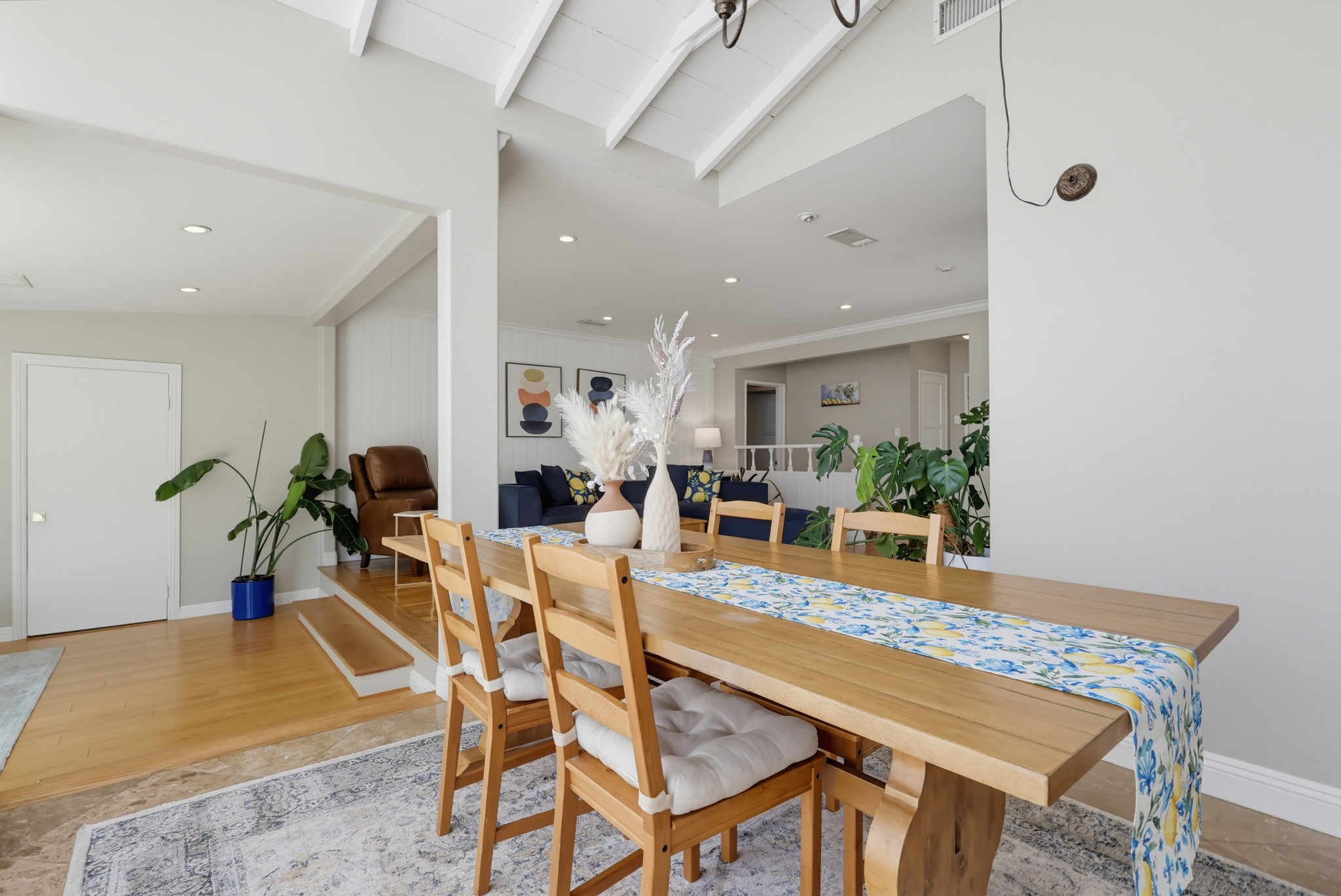 Virtual tour photo 21 of 90 for 17200 Baltar St