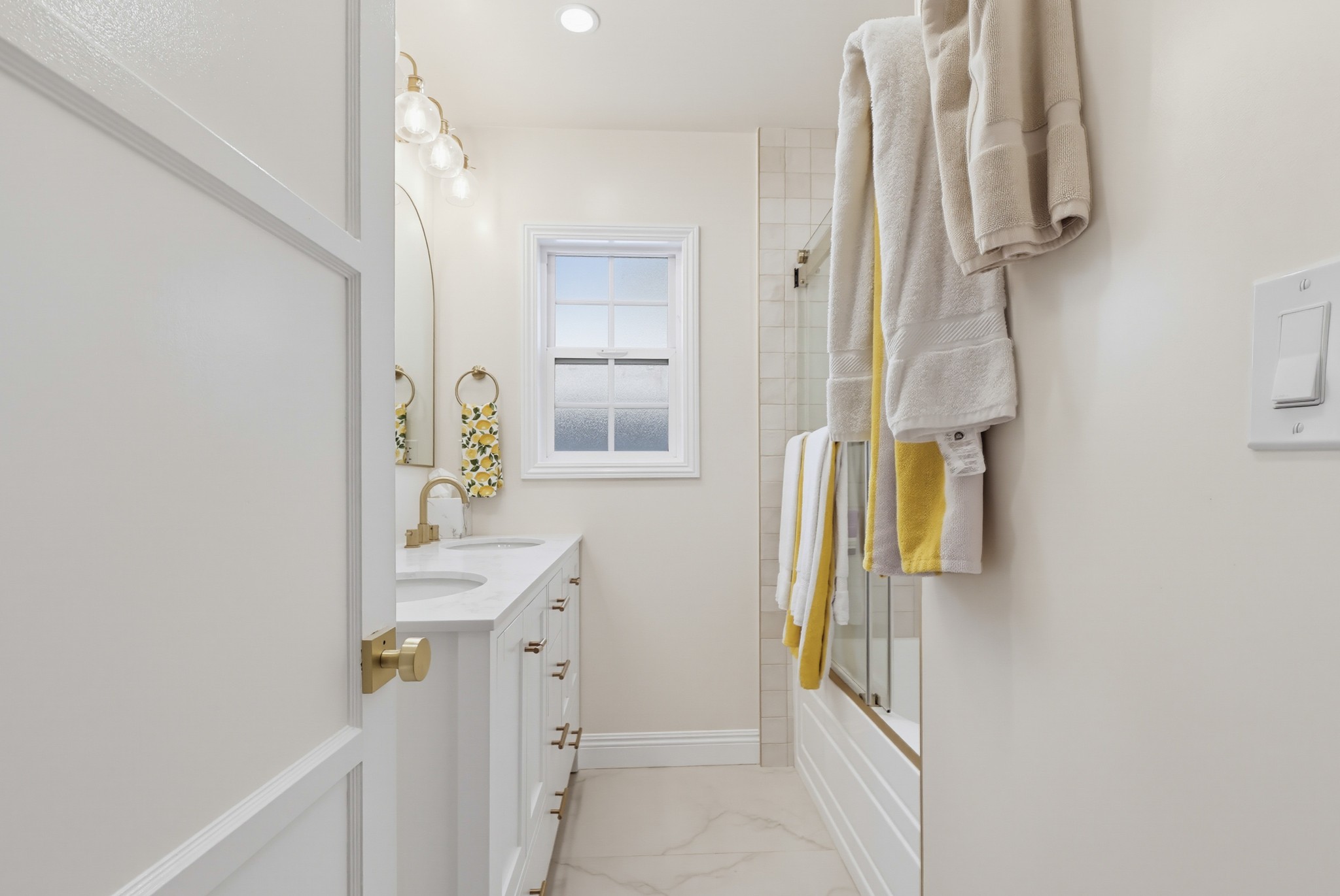 Virtual tour photo 43 of 90 for 17200 Baltar St