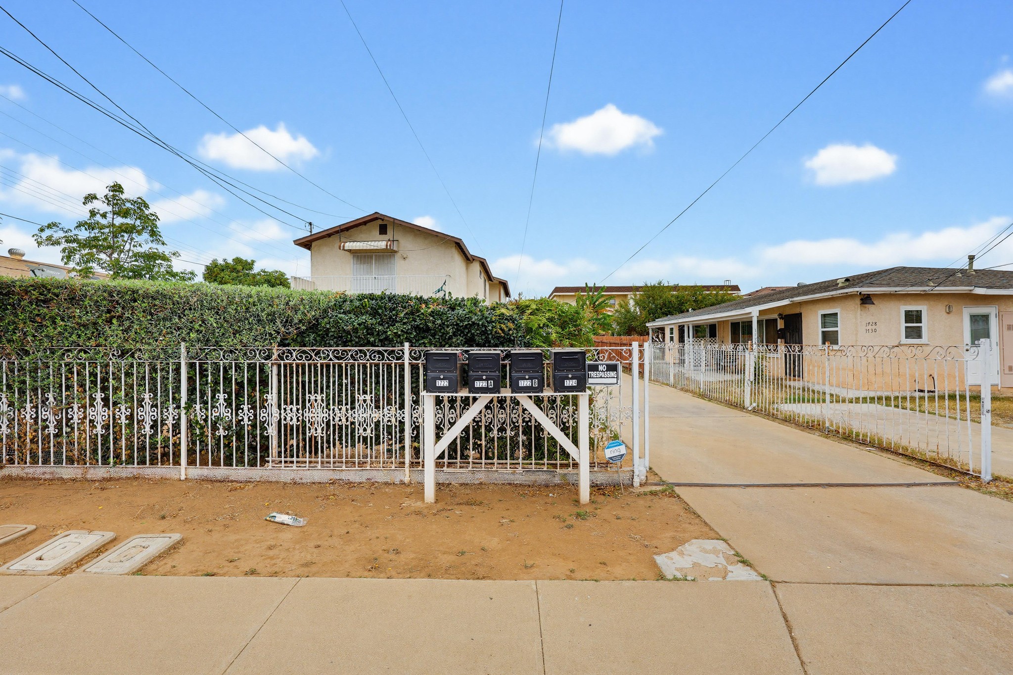 Virtual tour photo 4 of 41 for 1722-24 Elm Ave b