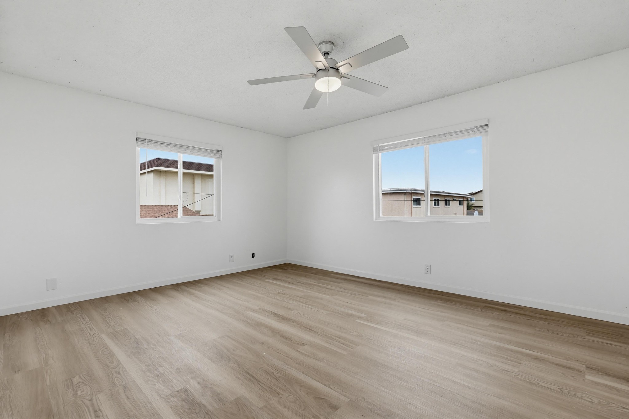 Virtual tour photo 37 of 41 for 1722-24 Elm Ave b
