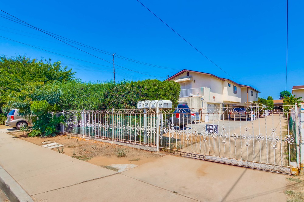 Virtual tour photo 1 of 32 for 1722 Elm Ave #24
