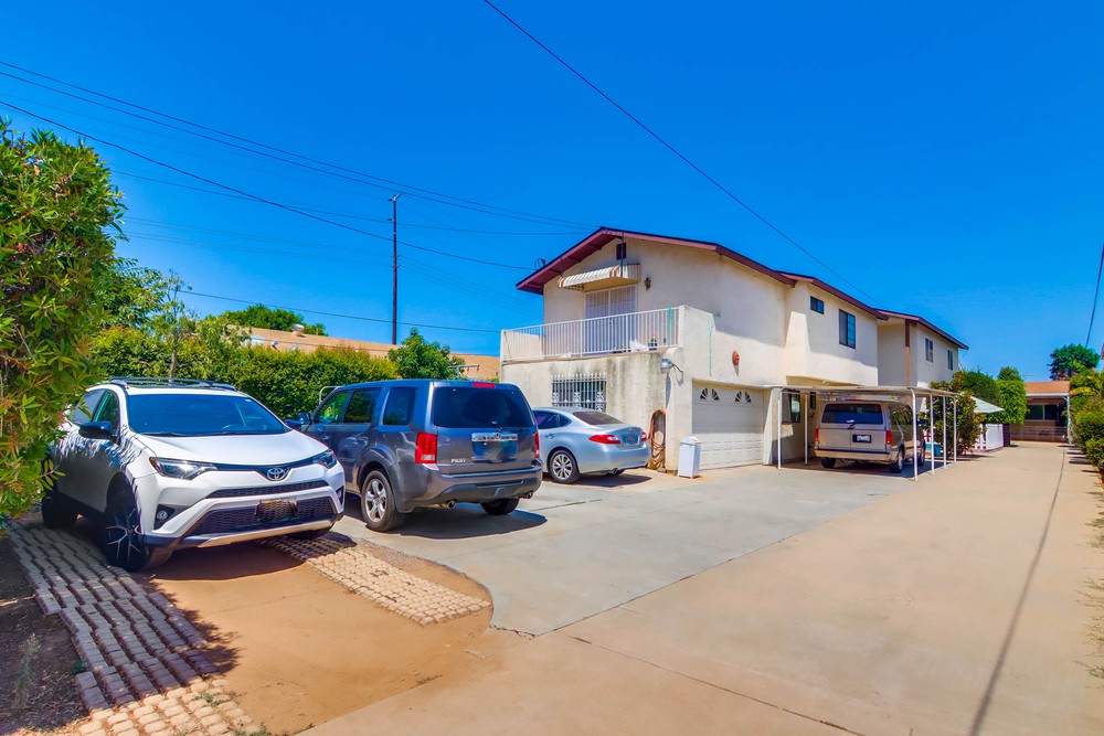 Virtual tour photo 4 of 32 for 1722 Elm Ave #24