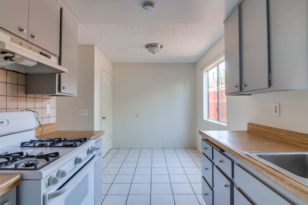 Virtual tour photo 25 of 32 for 1722 Elm Ave #24