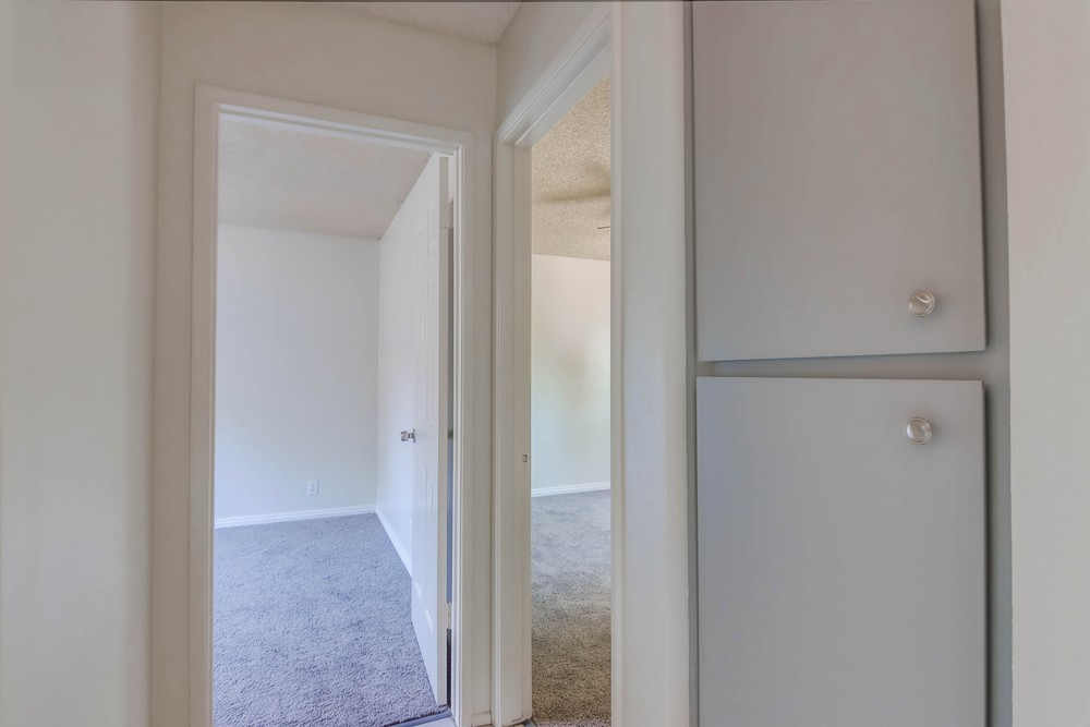 Virtual tour photo 26 of 32 for 1722 Elm Ave #24