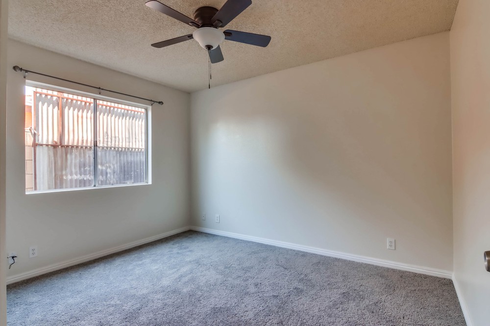 Virtual tour photo 28 of 32 for 1722 Elm Ave #24