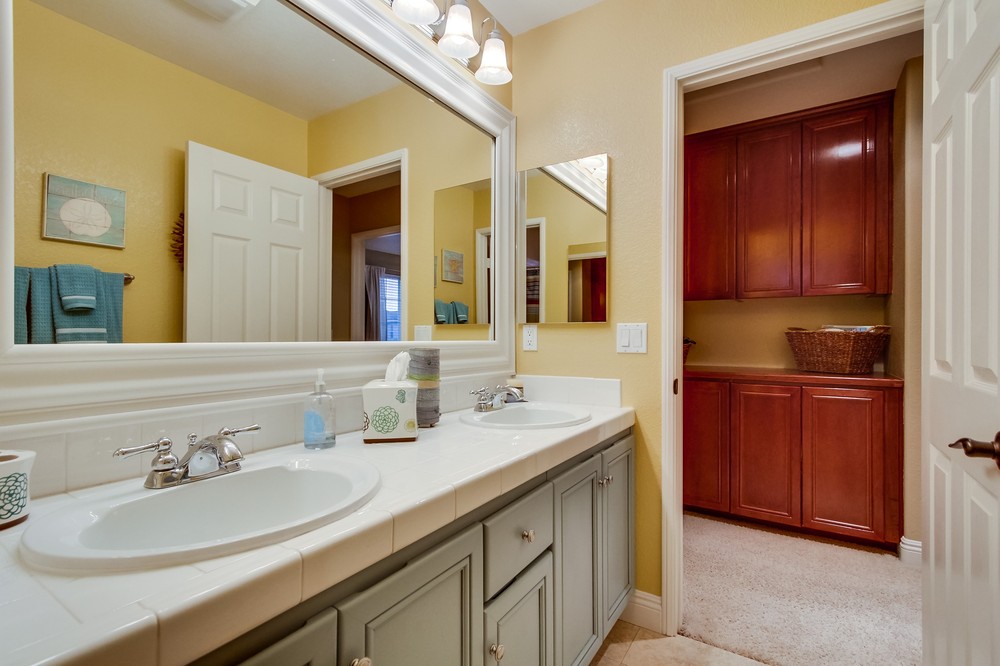 Virtual tour photo 67 of 91 for 17225 Russet Street