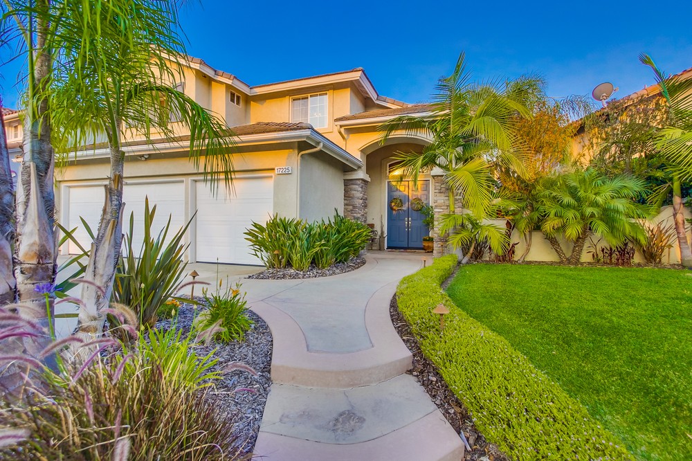 Virtual tour photo 76 of 91 for 17225 Russet Street