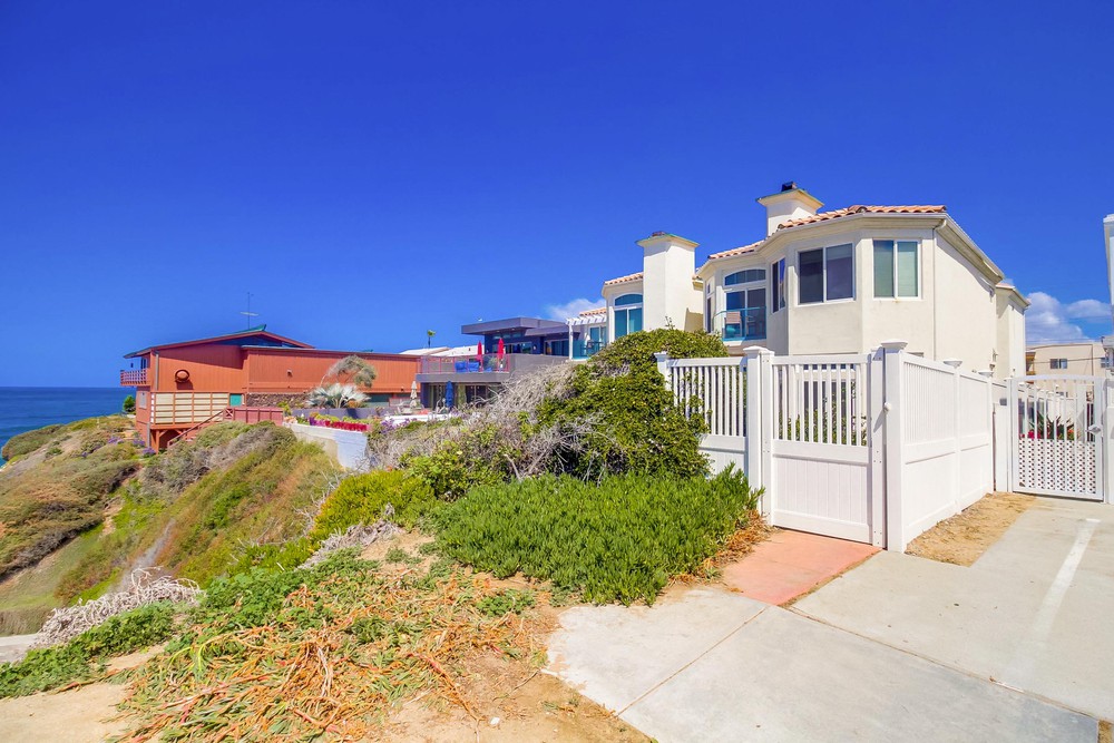 Virtual tour photo 3 of 66 for 1724 Ocean Front St