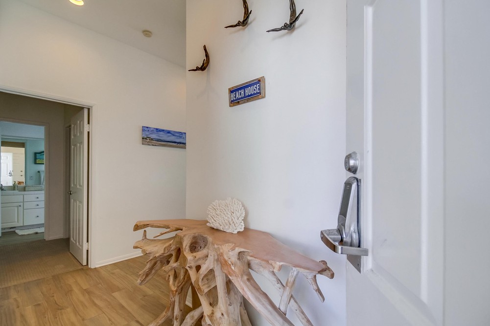 Virtual tour photo 7 of 66 for 1724 Ocean Front St