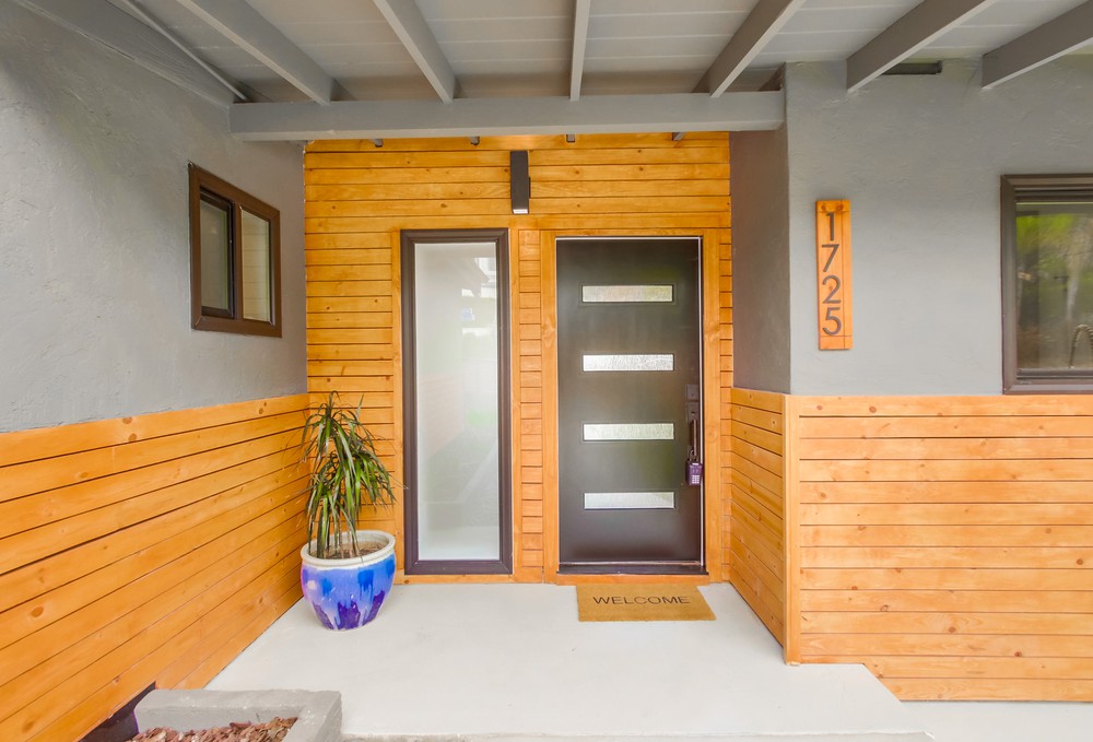 Virtual tour photo 10 of 77 for 1725 Monmouth Dr
