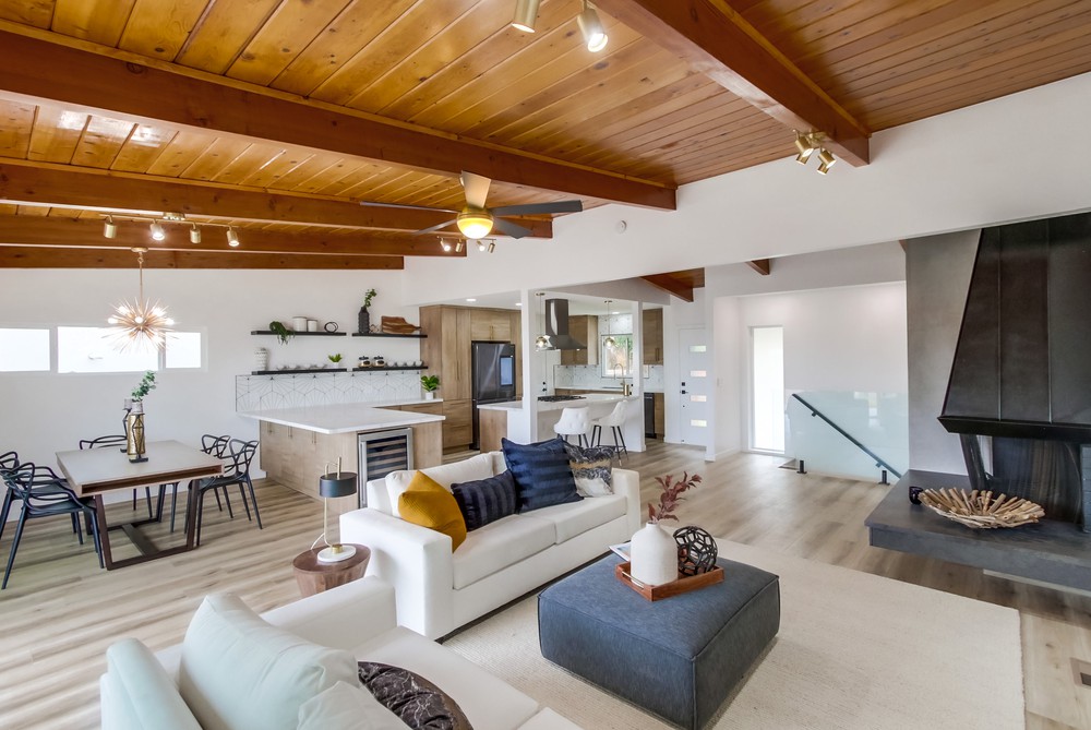 Virtual tour photo 14 of 77 for 1725 Monmouth Dr