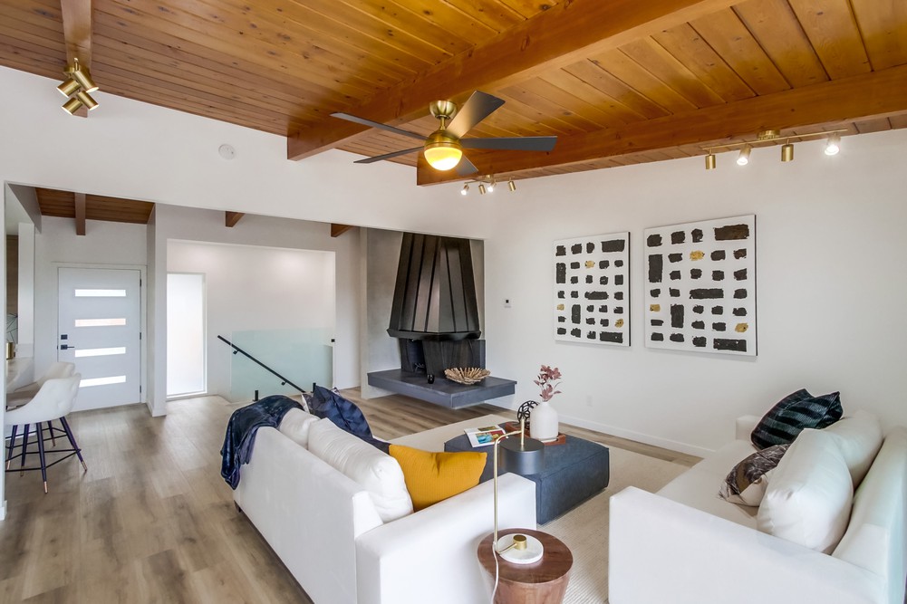 Virtual tour photo 15 of 77 for 1725 Monmouth Dr