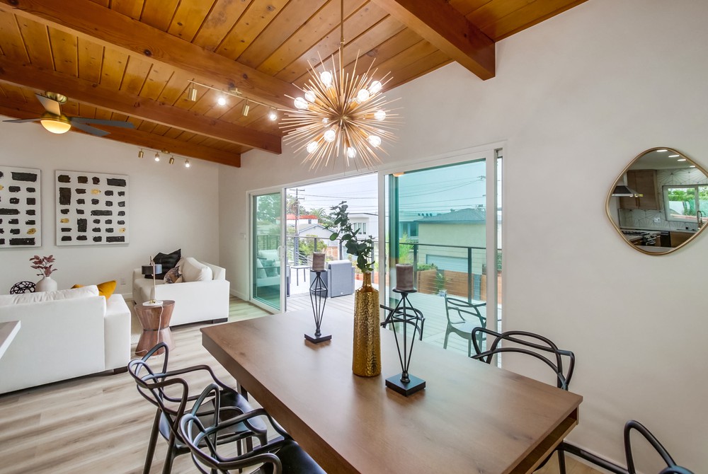 Virtual tour photo 18 of 77 for 1725 Monmouth Dr