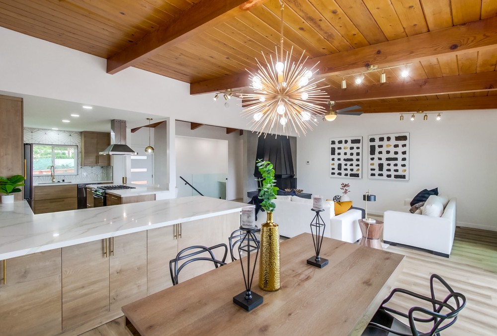 Virtual tour photo 19 of 77 for 1725 Monmouth Dr