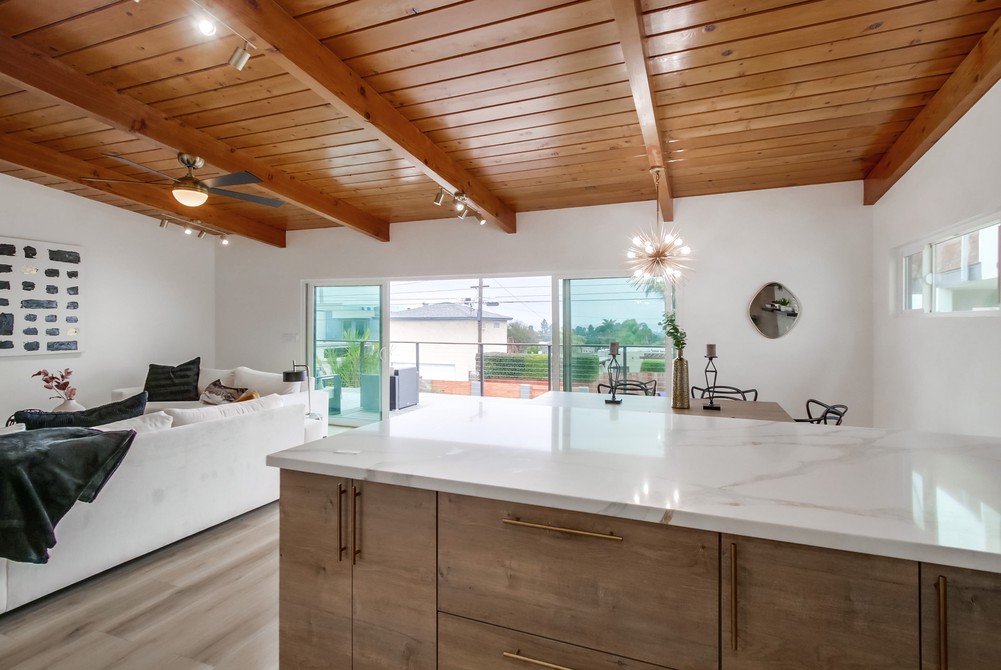 Virtual tour photo 28 of 77 for 1725 Monmouth Dr