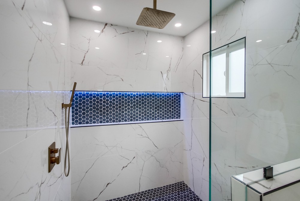 Virtual tour photo 43 of 77 for 1725 Monmouth Dr