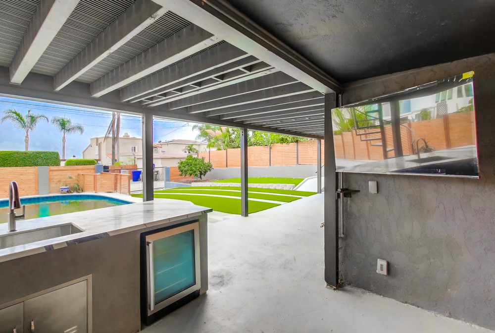 Virtual tour photo 65 of 77 for 1725 Monmouth Dr