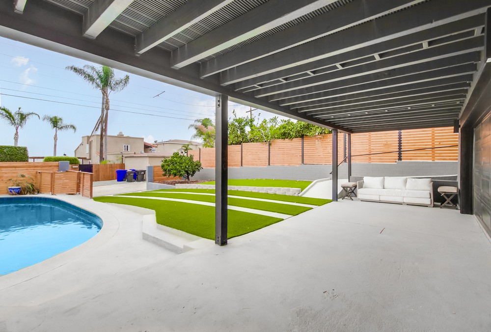 Virtual tour photo 72 of 77 for 1725 Monmouth Dr