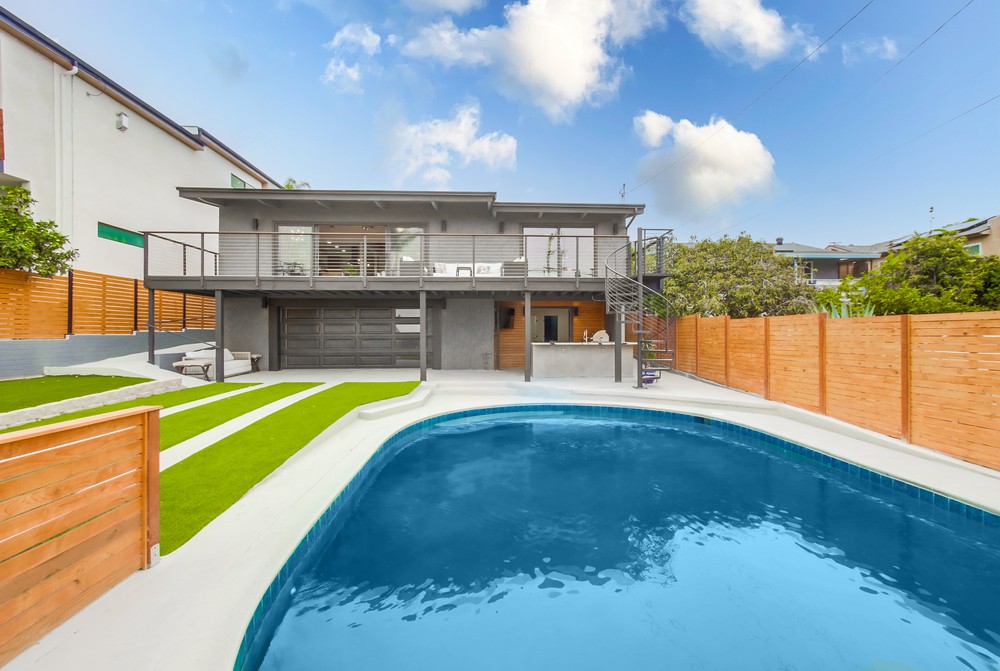 Virtual tour photo 74 of 77 for 1725 Monmouth Dr