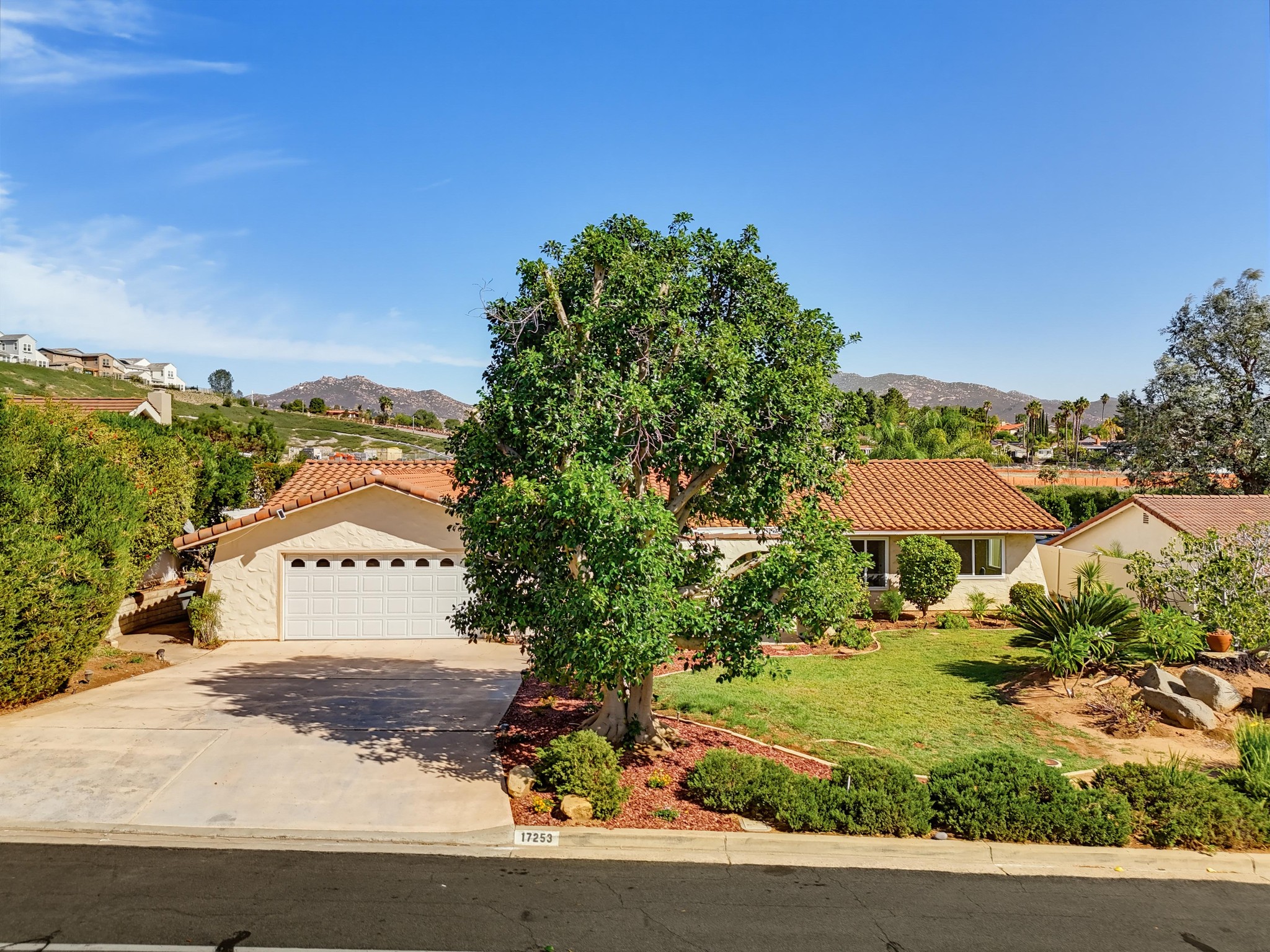 Virtual tour photo 1 of 105 for 17253 St Andrews Dr