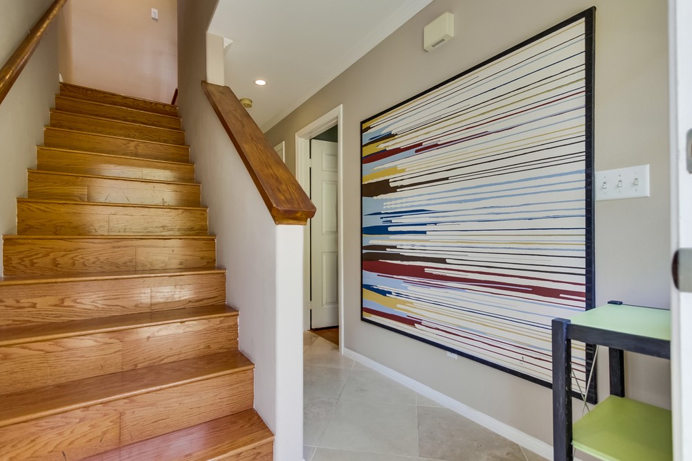 Virtual tour photo 5 of 27 for 1727 Essex Street #2