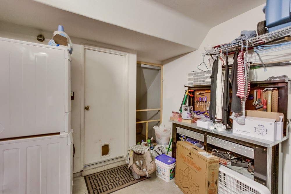 Virtual tour photo 26 of 27 for 1727 Essex Street #2