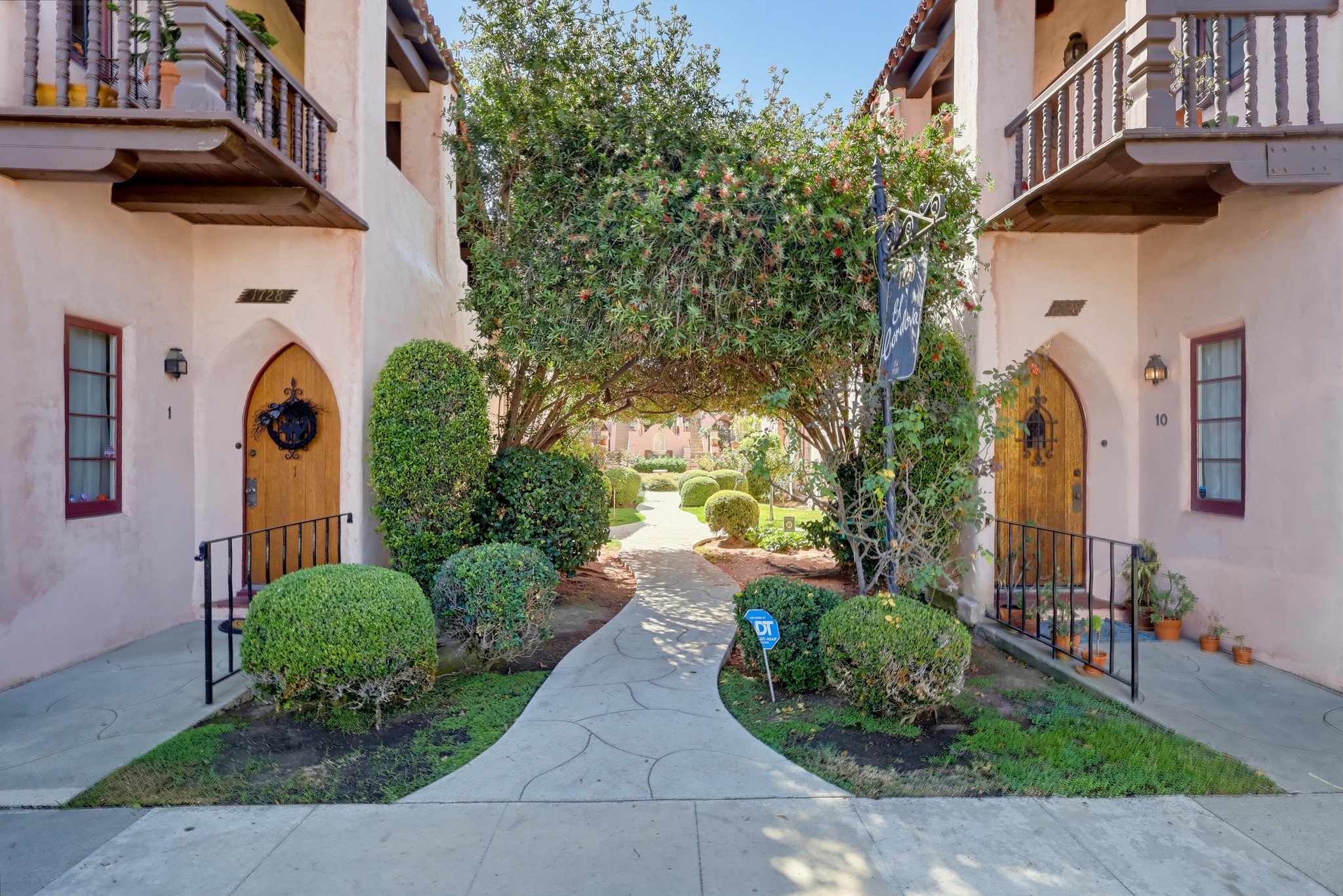 Virtual tour photo 1 of 55 for 1728 E 3rd St Apt 15