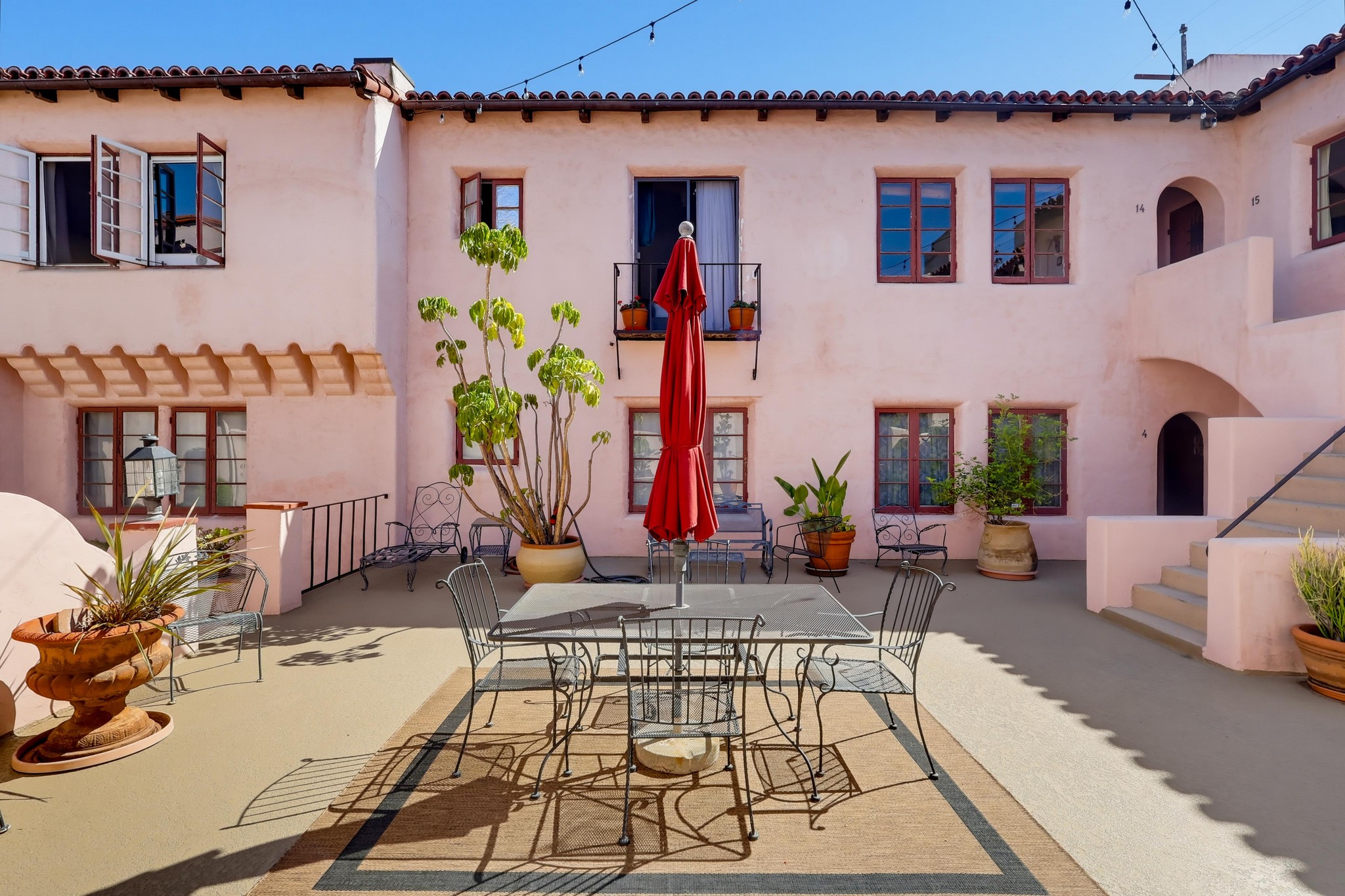 Virtual tour photo 12 of 55 for 1728 E 3rd St Apt 15