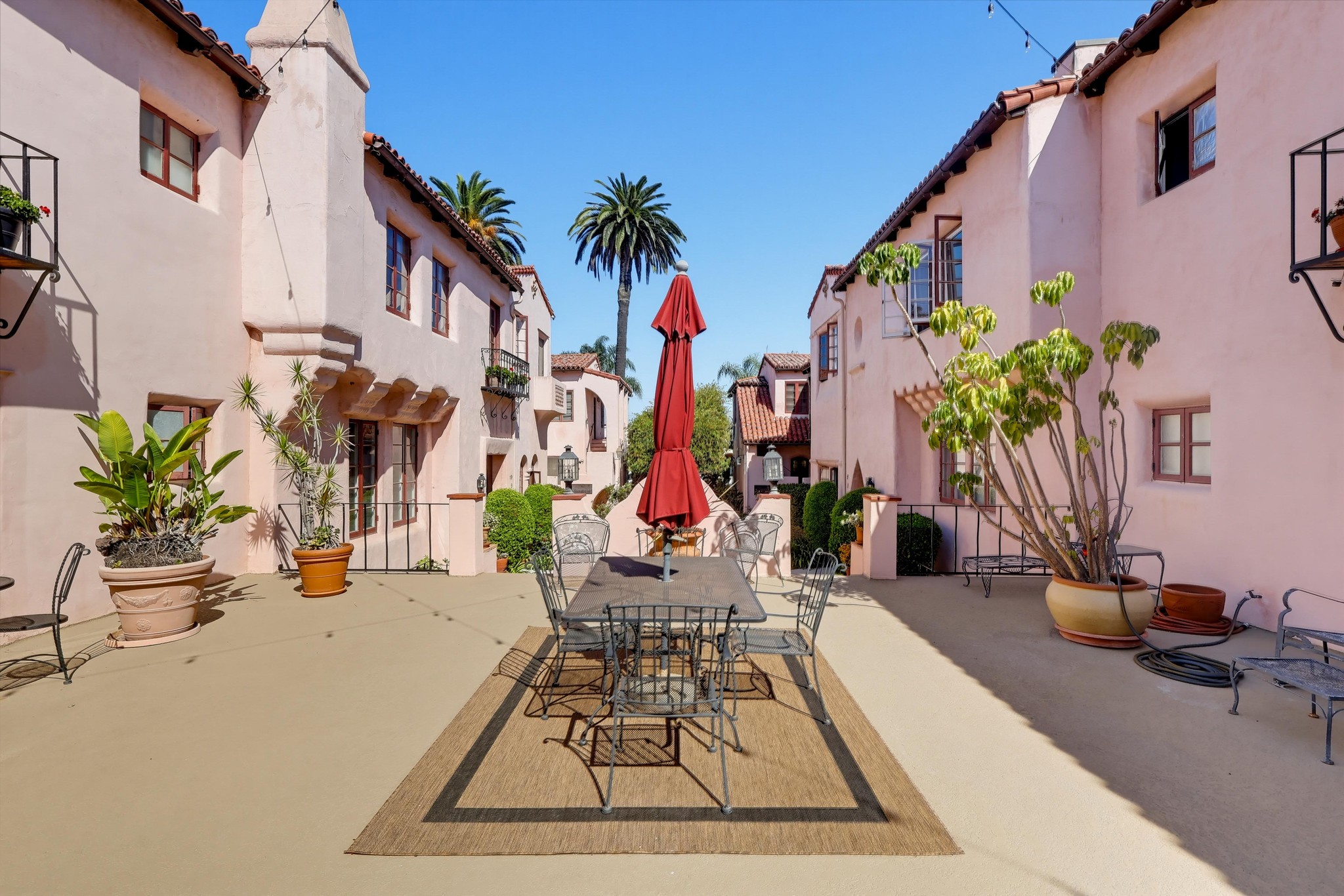 Virtual tour photo 13 of 55 for 1728 E 3rd St Apt 15