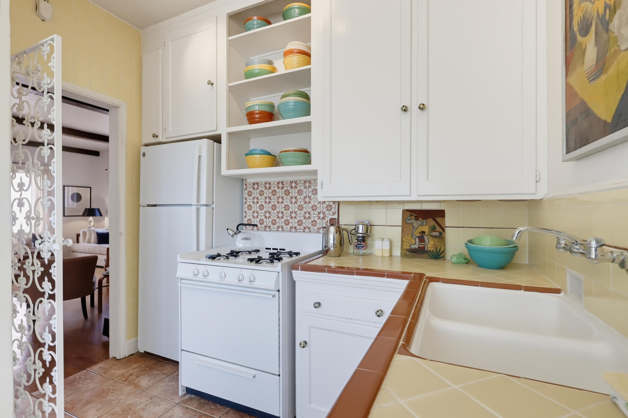 Virtual tour photo 34 of 55 for 1728 E 3rd St Apt 15