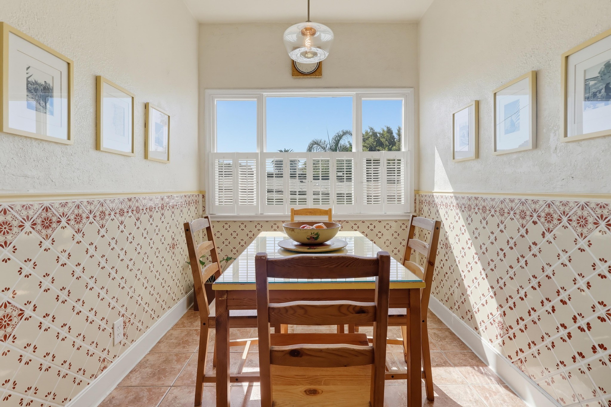 Virtual tour photo 35 of 55 for 1728 E 3rd St Apt 15