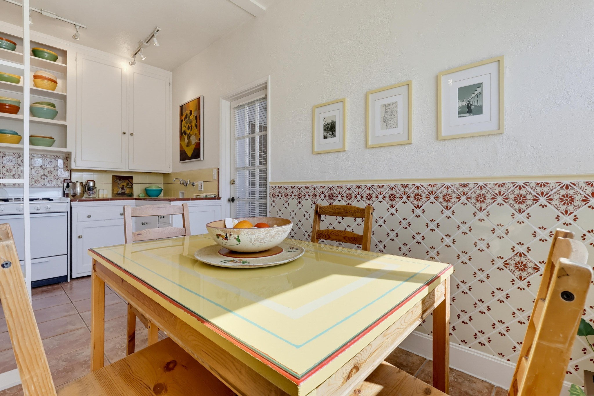 Virtual tour photo 38 of 55 for 1728 E 3rd St Apt 15