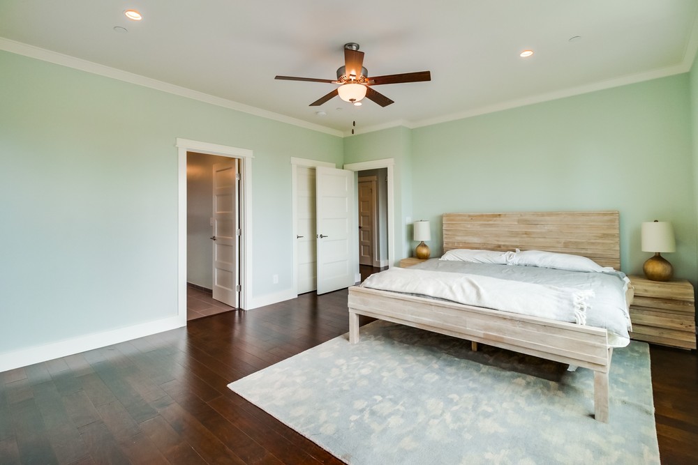 Virtual tour photo 39 of 67 for 1731 Law St