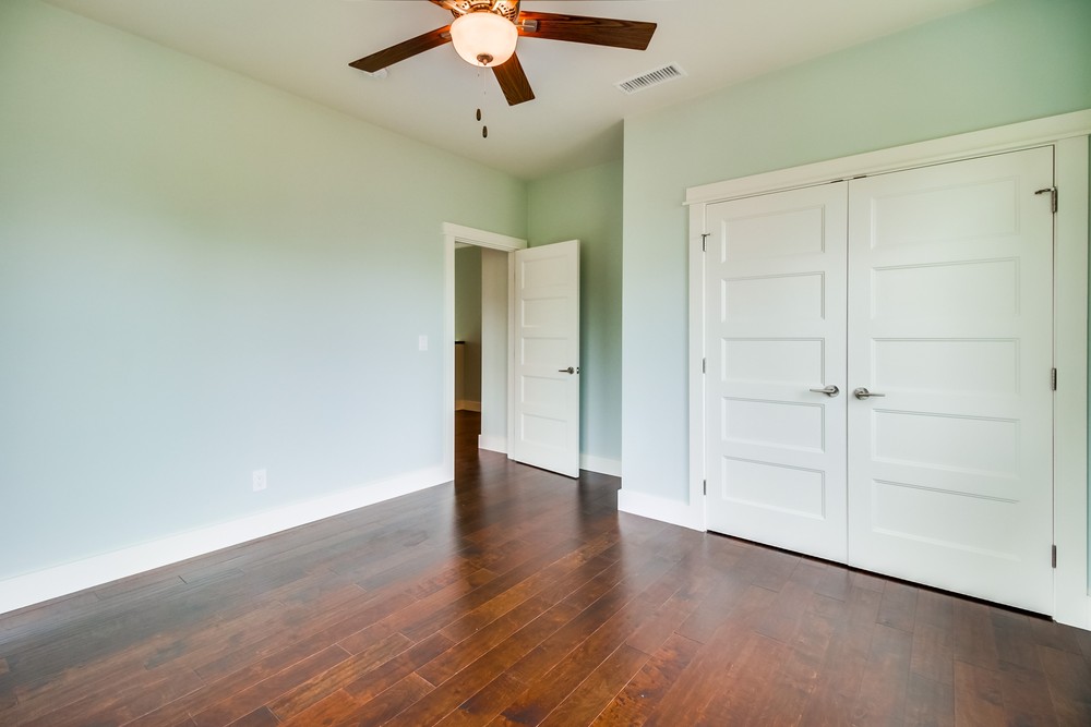 Virtual tour photo 46 of 67 for 1731 Law St