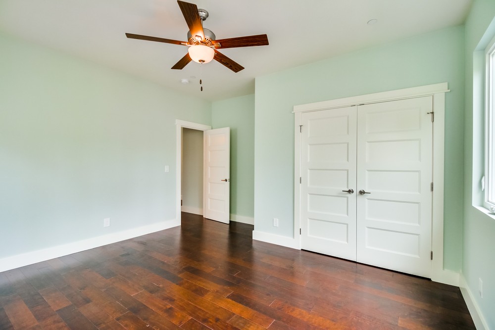 Virtual tour photo 48 of 67 for 1731 Law St
