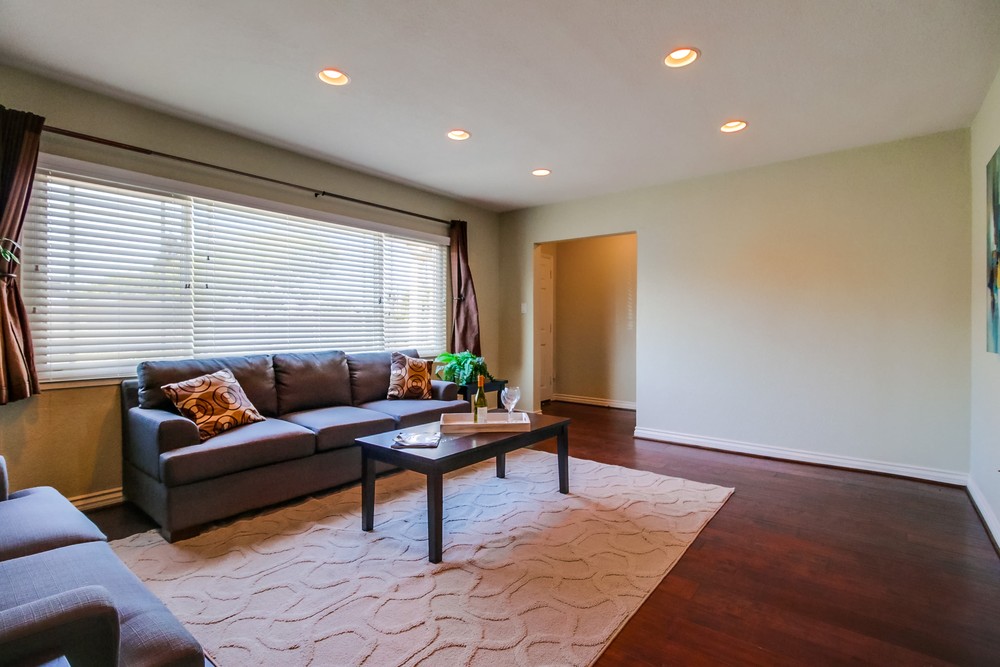 Virtual tour photo 4 of 31 for 1733 Brookline St