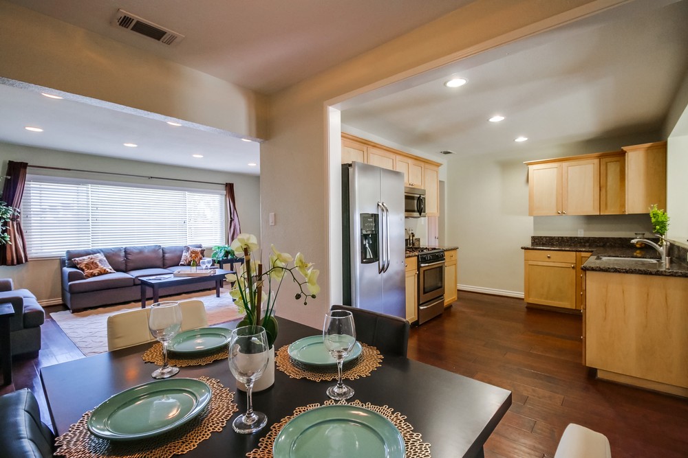 Virtual tour photo 8 of 31 for 1733 Brookline St