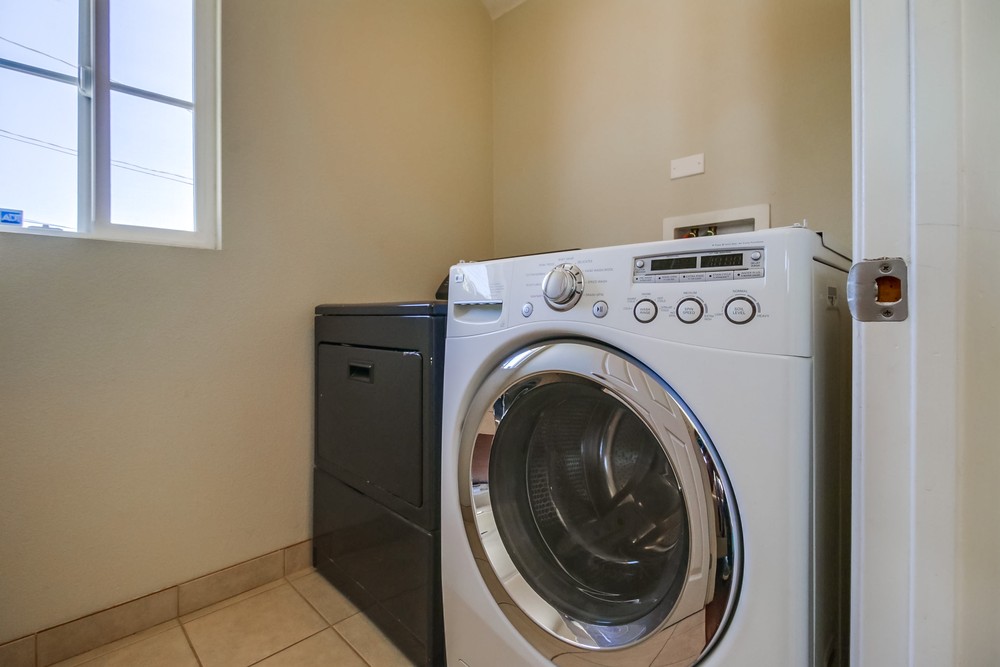 Virtual tour photo 16 of 31 for 1733 Brookline St
