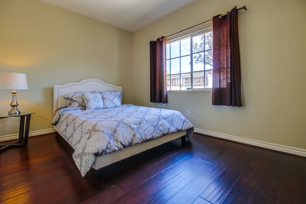 Virtual tour photo 17 of 31 for 1733 Brookline St