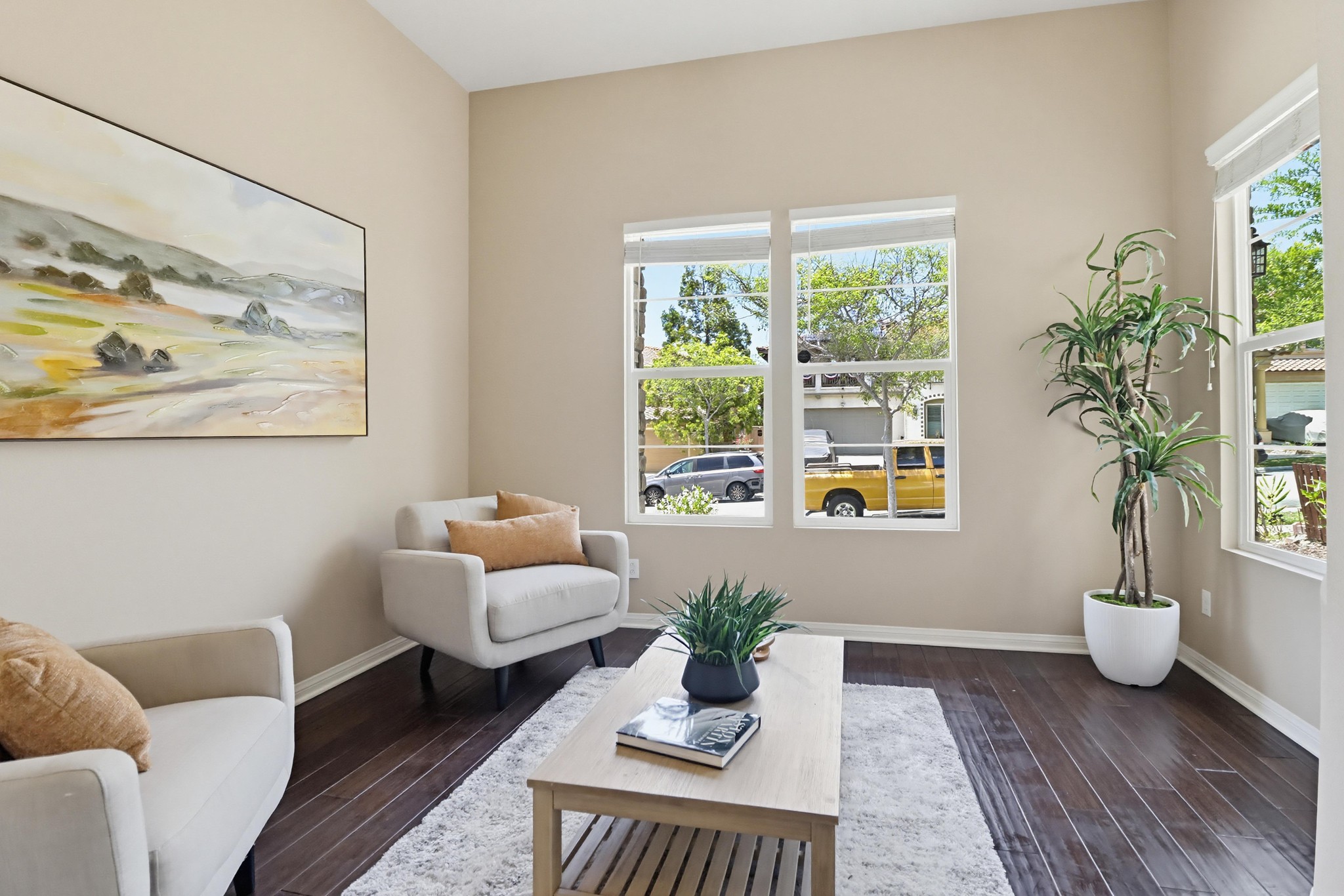 Virtual tour photo 9 of 79 for 1733 Thompson Ave